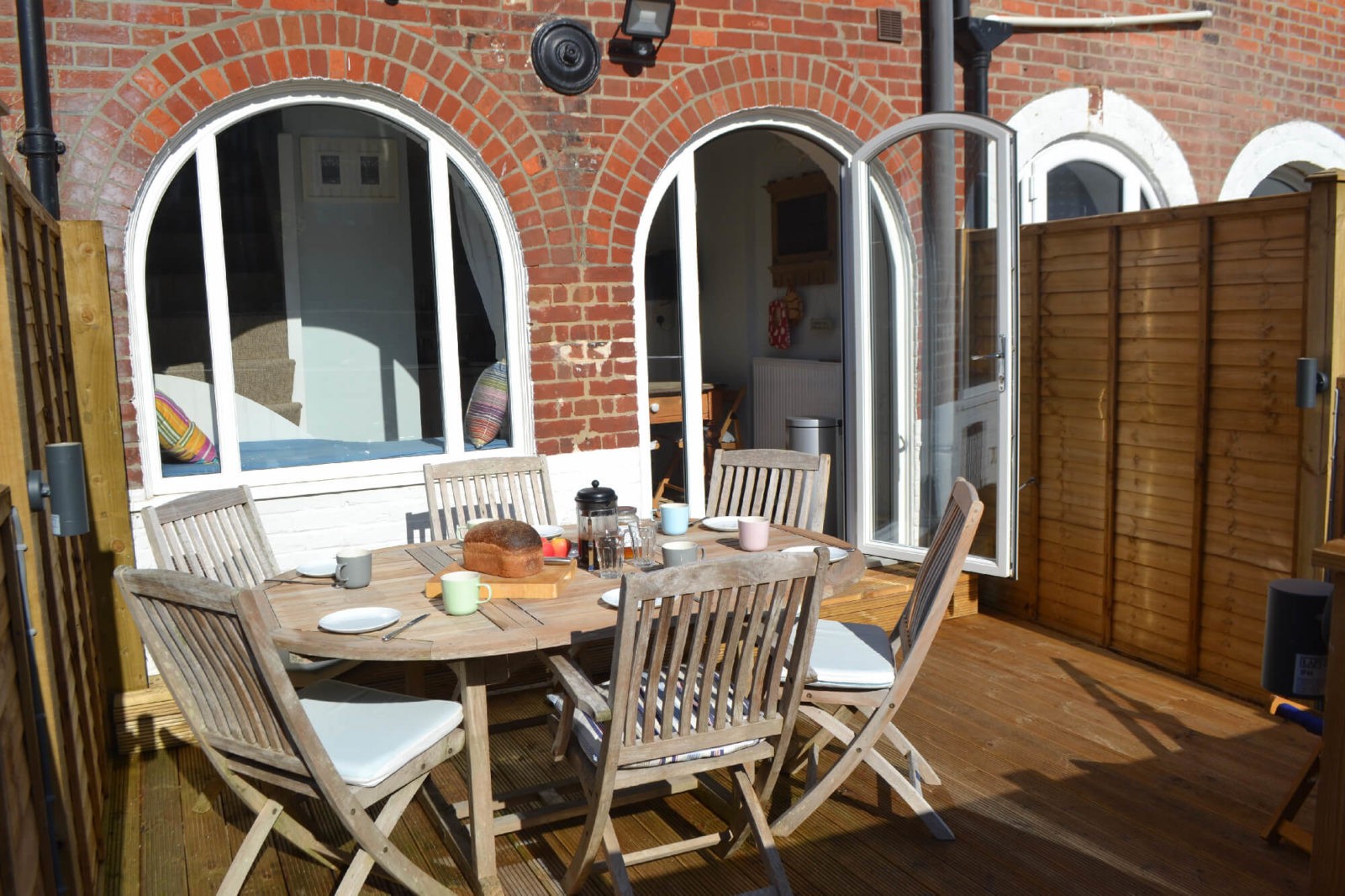 Patio 6 Coastguard Cottages