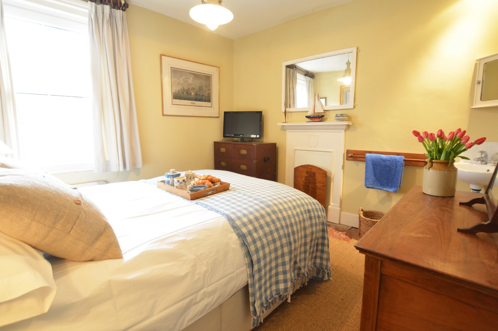 Tuckaway Cottage Master Bedroom