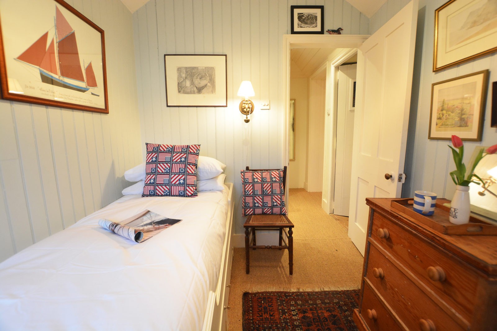 Tuckaway Cottage Single Bed